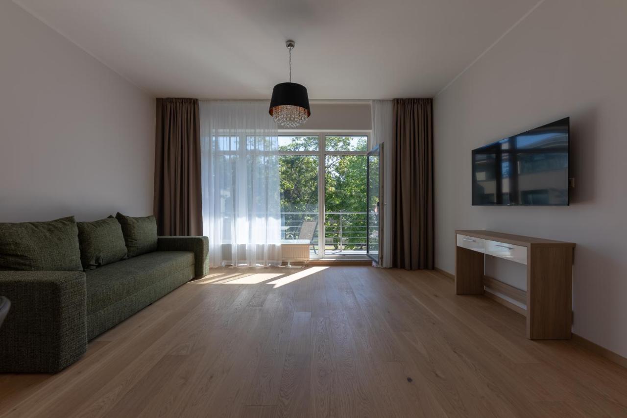 Oasis Apartments Jūrkalne Exterior foto